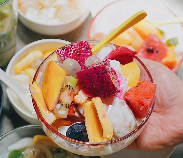 Lúc ăn trái cây, ai cũng hay vứt 1 thứ giúp làn da trẻ đẹp - Ảnh 2.