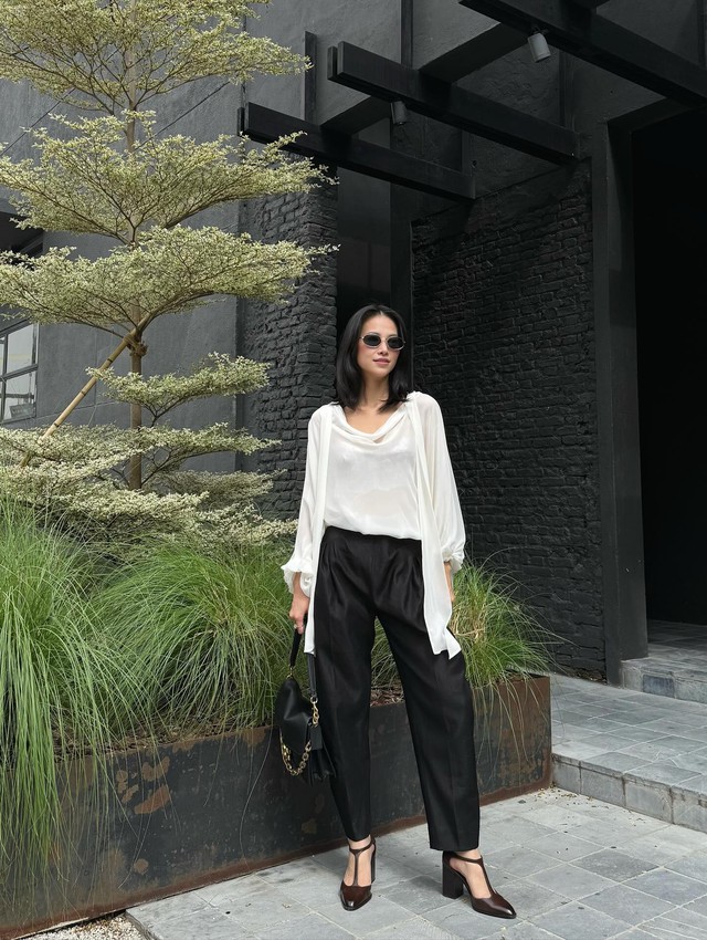 10 Bộ cánh tối giản tuyệt đẹp giúp bạn nâng tầm phong cách Thời trang tối giản - Ảnh 5. 10 Bộ cánh tối giản tuyệt đẹp giúp bạn nâng tầm phong cách Thời trang tối giản - Ảnh 5.