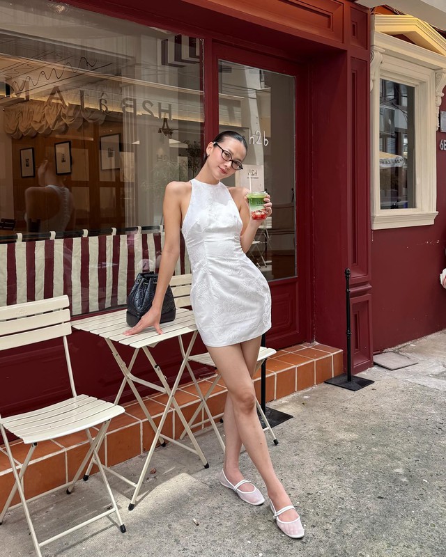 10 Bộ cánh tối giản tuyệt đẹp giúp bạn nâng tầm phong cách Thời trang tối giản - Ảnh 4. 10 Bộ cánh tối giản tuyệt đẹp giúp bạn nâng tầm phong cách Thời trang tối giản - Ảnh 4.