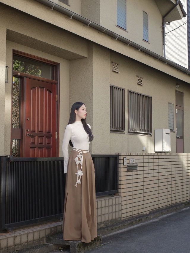 10 Bộ cánh tối giản tuyệt đẹp giúp bạn nâng tầm phong cách Thời trang tối giản - Ảnh 3. 10 Bộ cánh tối giản tuyệt đẹp giúp bạn nâng tầm phong cách Thời trang tối giản - Ảnh 3.