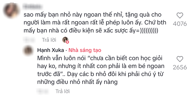 Phú bà sống trong dinh thự triệu đô bắt đầu trang trí Noel, nhưng cách cô dạy con mới khiến mọi người nể phục - Ảnh 1.
