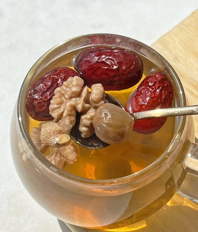 Thịt d&ecirc; hầm củ cải ấm &aacute;p ng&agrave;y đ&ocirc;ng gi&uacute;p kh&iacute; huyết lưu th&ocirc;ng v&agrave; da dẻ hồng h&agrave;o - Ảnh 3.