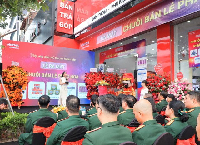 Hệ thống bán lẻ Viettel khai trương chuỗi kinh doanh pháo hoa dân dụng - Ảnh 2.