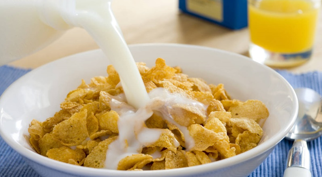 5 m&oacute;n ăn s&aacute;ng g&acirc;y l&atilde;o h&oacute;a sớm - Ảnh 2.