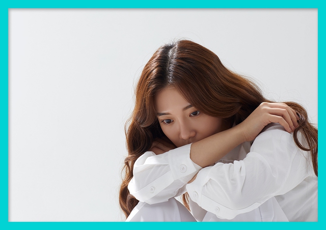 Cứ đến Giáng sinh là cô gái 23 tuổi sợ hãi cực độ: Nguyên nhân đến từ một âm thanh rất quen - Ảnh 3.