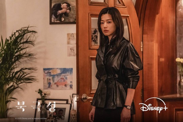 4 Nữ ch&iacute;nh phim H&agrave;n 2025 mặc đẹp , phong c&aacute;ch thời trang đ&aacute;ng ngưỡng mộ - Ảnh 16.