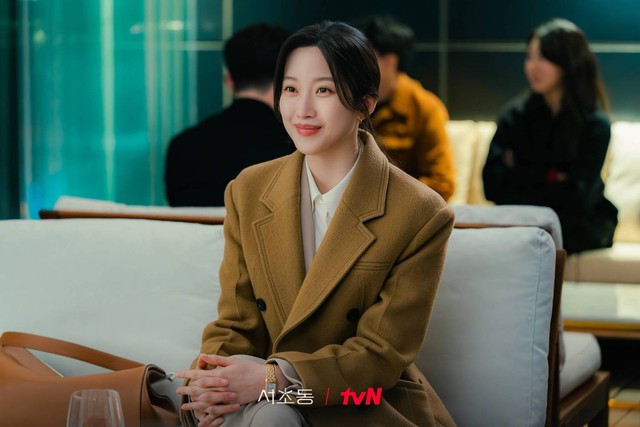 4 Nữ ch&iacute;nh phim H&agrave;n 2025 mặc đẹp , phong c&aacute;ch thời trang đ&aacute;ng ngưỡng mộ - Ảnh 23.