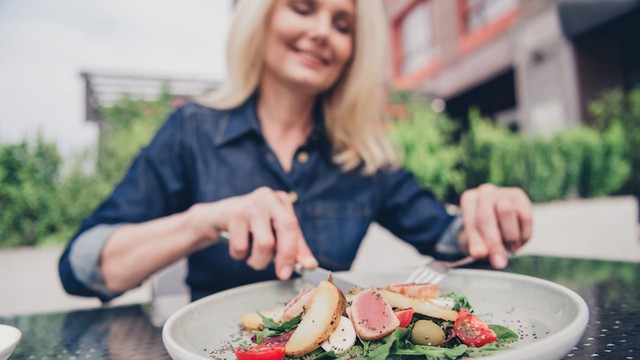 Chế độ ăn được nhiều phụ nữ trung niên - tiền mãn kinh 