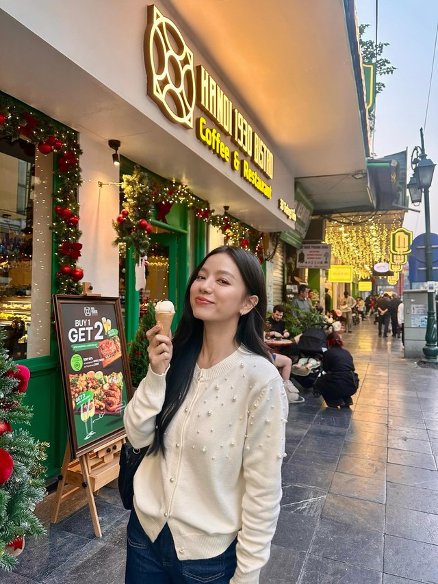 C&aacute;c mỹ nh&acirc;n Việt v&agrave; c&aacute;ch phối đồ m&agrave;u trung t&iacute;nh đẹp m&ecirc; hồn cho chị em tham khảo - Ảnh 3.