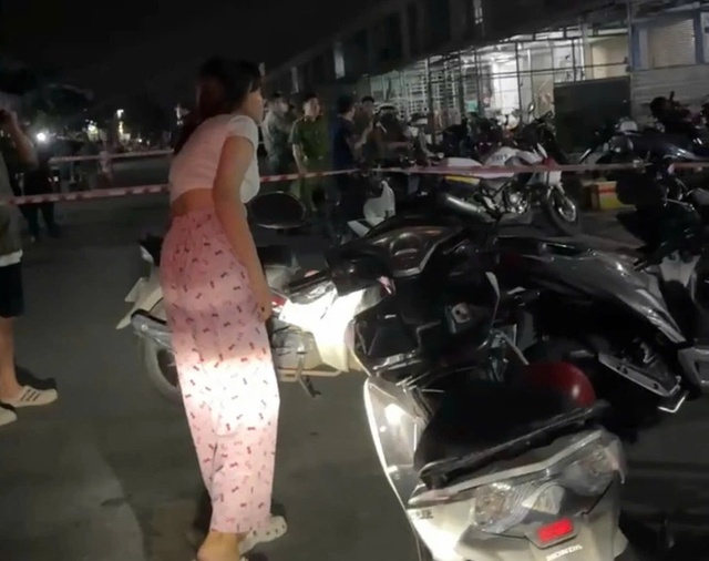 C&ocirc; g&aacute;i tử vong ở tp . Hcm: Ph&aacute;t hiện thanh ni&ecirc;n b&iacute; ẩn rời khỏi hiện trường - Ảnh 1.