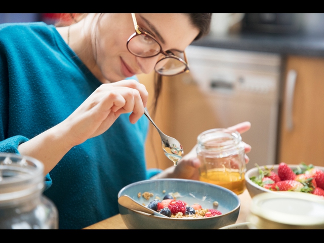 T&ocirc;i l&agrave; chuy&ecirc;n gia dinh dưỡng v&agrave; đ&acirc;y l&agrave; những mục ti&ecirc;u ăn uống t&ocirc;i đặt ra cho năm mới - Ảnh 3.