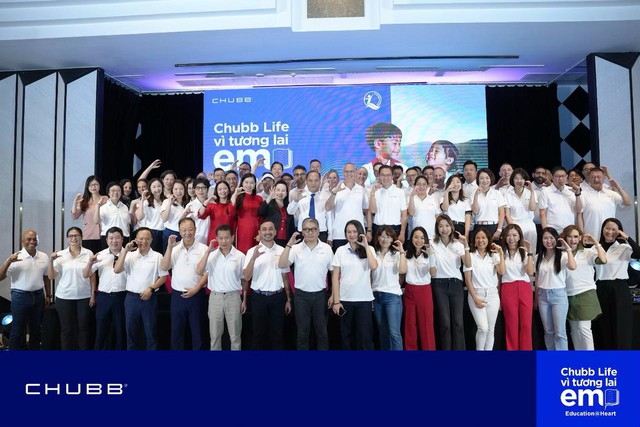 "Chubb Life – Vì Tương Lai Em" san sẻ với trẻ em khó khăn và chịu ảnh hưởng bởi bão lũ - Ảnh 3.