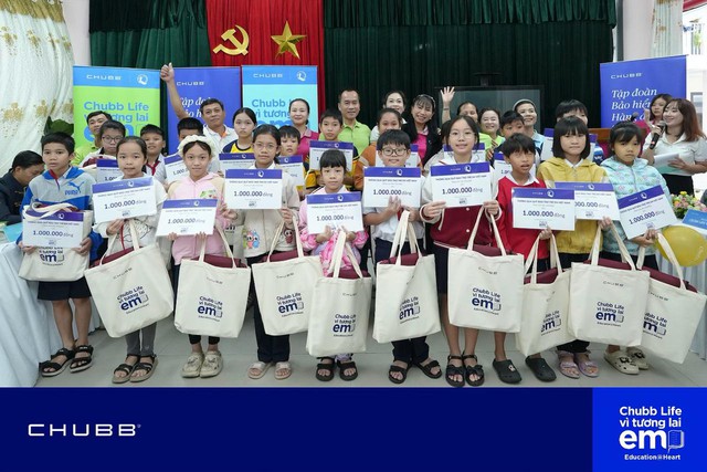 "Chubb Life – Vì Tương Lai Em" san sẻ với trẻ em khó khăn và chịu ảnh hưởng bởi bão lũ - Ảnh 4.