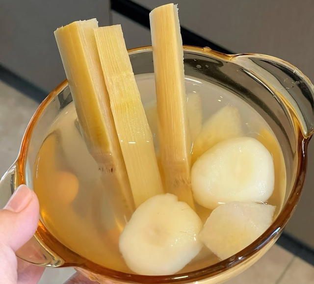 Củ năng - tiên dược mùa đông cho món ăn mặn và ngọt hấp dẫn - Ảnh 4. Củ năng - tiên dược mùa đông cho món ăn mặn và ngọt hấp dẫn - Ảnh 4.