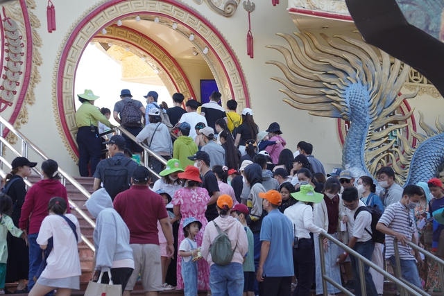 Những hoạt động vui chơi giải trí không thể bỏ qua dịp Tết Dương lịch 2026 ở TPHCM - Ảnh 3.