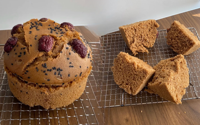 Huyết mạch dưỡng sinh: C&aacute;ch l&agrave;m b&aacute;nh b&ograve; đường thốt nốt b&ocirc;ng xốp ngon miệng - Ảnh 1.