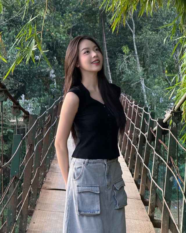 Ngắm style nữ t&iacute;nh của Hoa hậu Thanh Thủy m&agrave; xi&ecirc;u l&ograve;ng - Ảnh 7.