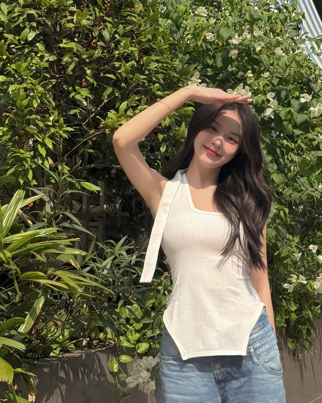 Ngắm style nữ t&iacute;nh của Hoa hậu Thanh Thủy m&agrave; xi&ecirc;u l&ograve;ng - Ảnh 5.