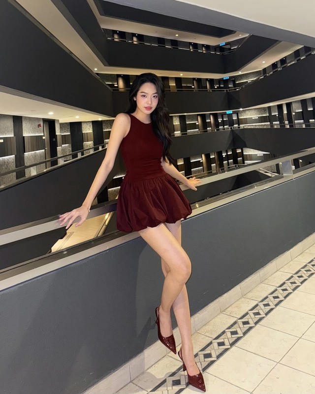 Ngắm style nữ t&iacute;nh của Hoa hậu Thanh Thủy m&agrave; xi&ecirc;u l&ograve;ng - Ảnh 4.