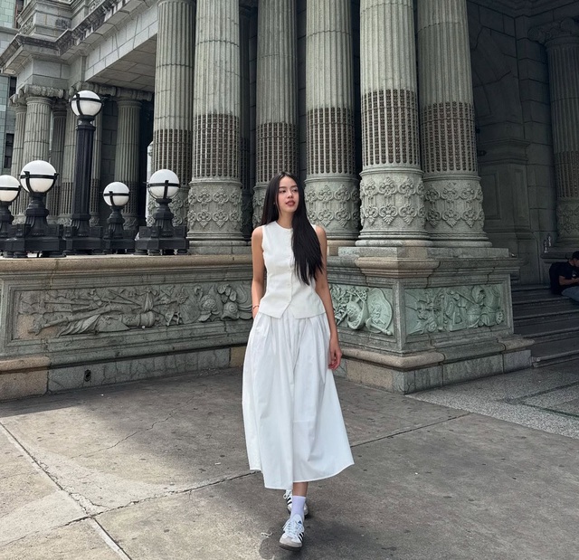 Ngắm style nữ t&iacute;nh của Hoa hậu Thanh Thủy m&agrave; xi&ecirc;u l&ograve;ng - Ảnh 2.