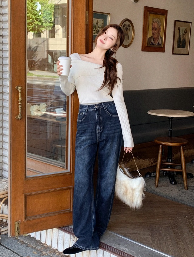 5 C&aacute;ch phối &aacute;o len thể hiện gu thẩm mỹ cao cho m&ugrave;a đ&ocirc;ng th&ecirc;m ấm &aacute;p - Ảnh 5.