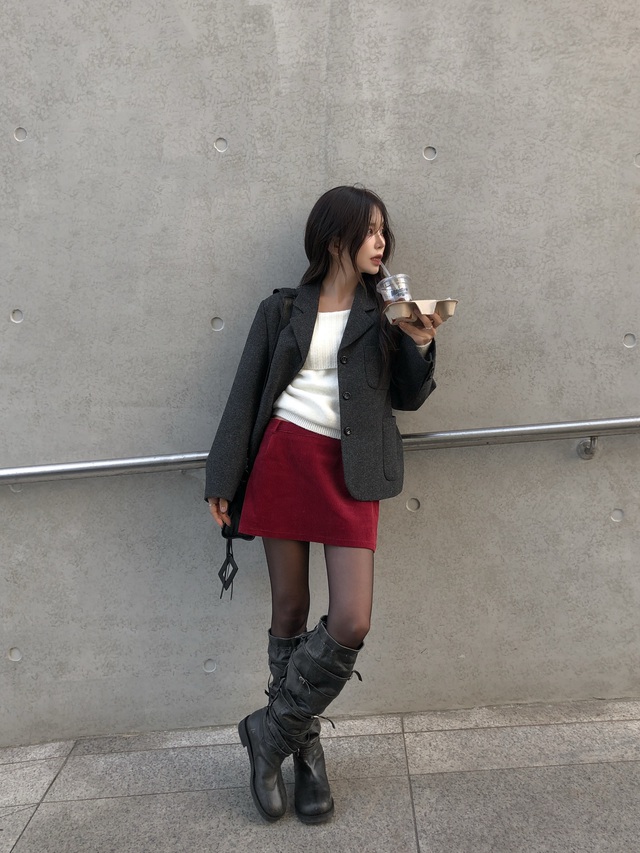 5 kiểu chân váy ngắn sang trọng nhất, phụ nữ ở mọi độ tuổi đều có thể mặc đẹp Tết này - Ảnh 1.