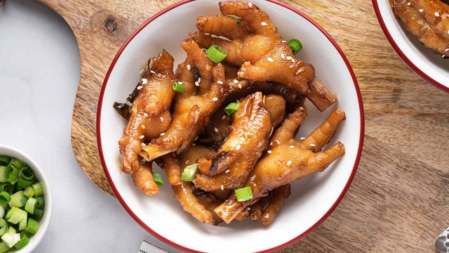 Ăn vặt cũng c&oacute; thể l&agrave;m đẹp: 4 loại đồ ăn nhẹ gi&uacute;p phụ nữ bổ sung collagen, da mịn m&agrave;ng v&agrave; giảm l&atilde;o h&oacute;a r&otilde; rệt - Ảnh 3.