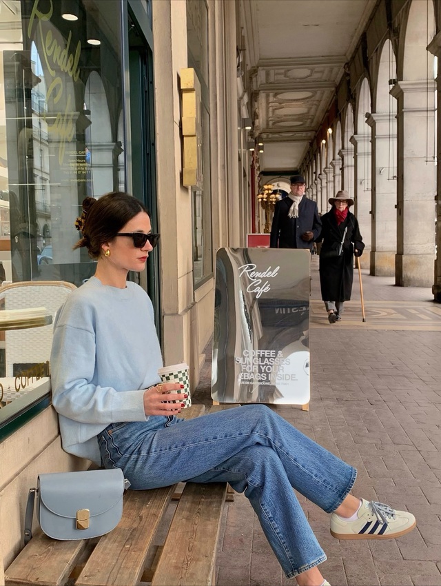 5 Mẫu áo dài tay phụ nữ Pháp nâng tầm phong cách sang trọng năm 2026 - Ảnh 5. 5 Mẫu áo dài tay phụ nữ Pháp nâng tầm phong cách sang trọng năm 2026 - Ảnh 5.