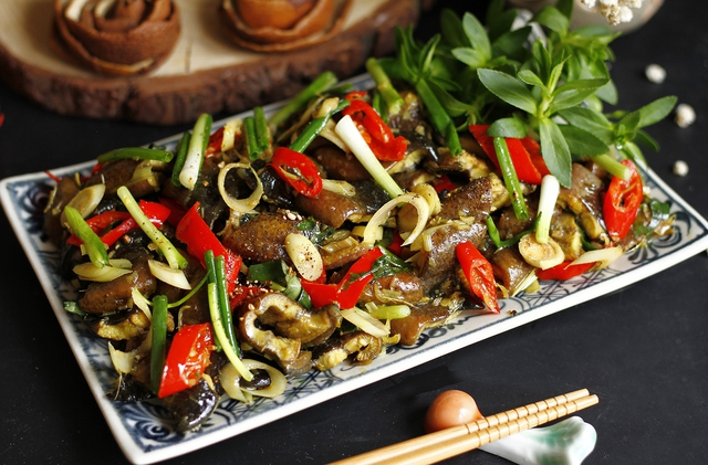 Nhiều người vẫn ăn hằng ngày mà không biết: 4 loại cá dễ nhiễm ký sinh trùng, người bán cá lâu năm cũng không dám ăn - Ảnh 3.