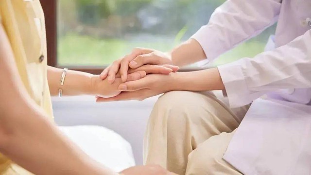 Người đàn ông 77 tuổi đã sống chung với bệnh ung thư cho đến năm 95 tuổi: Phương pháp của ông chỉ gói gọn trong 5 từ - Ảnh 3.