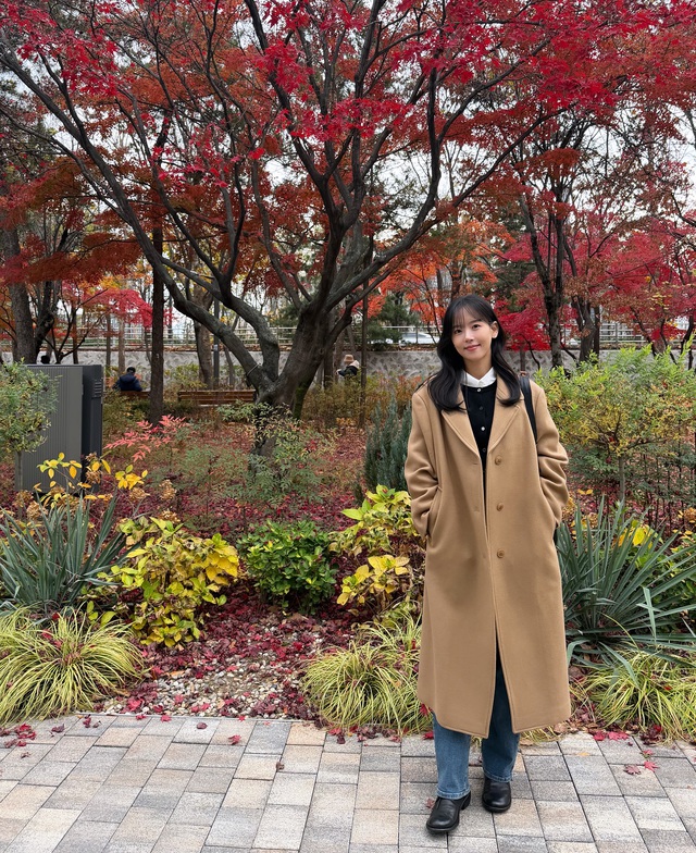 Kang Han Na: Ác nữ trên màn ảnh và phong cách thời trang nữ tính ngòai đời - Ảnh 3. Kang Han Na: Ác nữ trên màn ảnh và phong cách thời trang nữ tính ngòai đời - Ảnh 3.