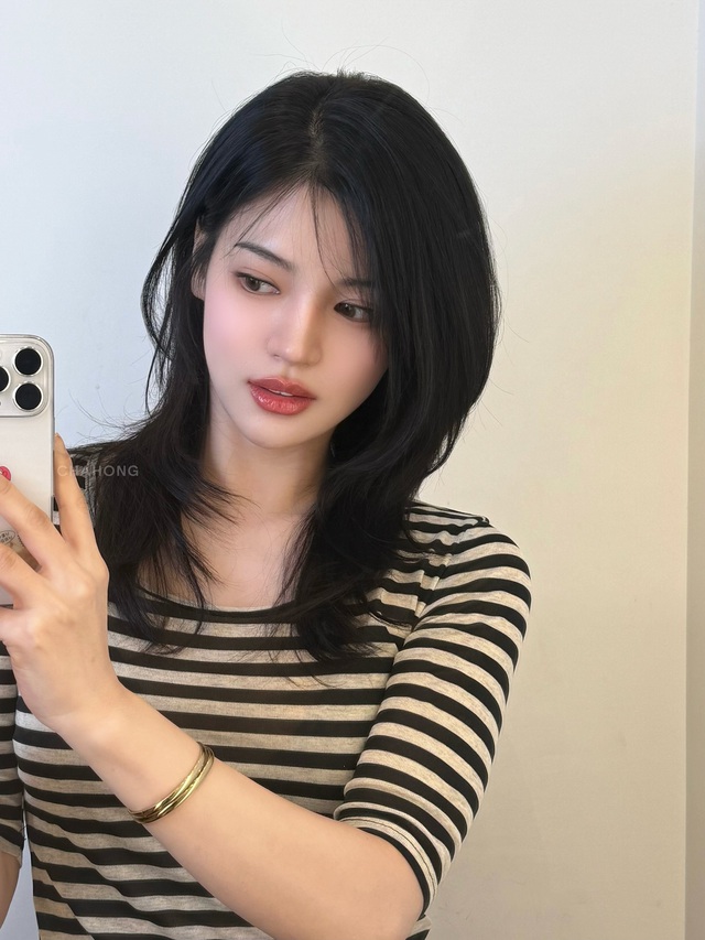 5 kiểu tóc ngang vai cho nàng không thích cắt tóc quá ngắn, nhưng vẫn muốn trẻ ra vài tuổi - Ảnh 1.