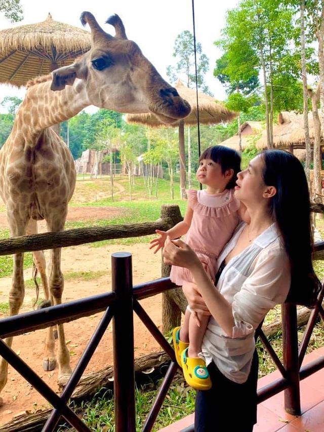 Một
