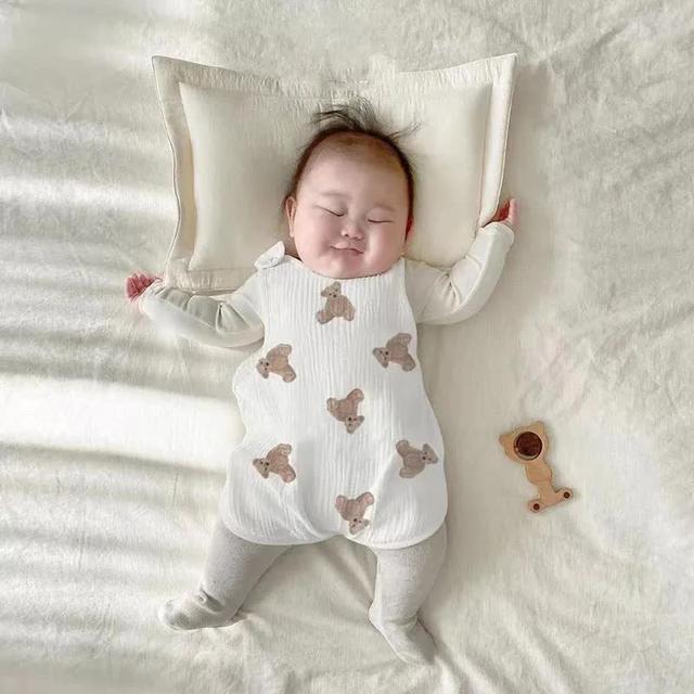 “Ngủ với mẹ” và “ngủ với bà nội” khác nhau thế nào? Trước 1 tuổi, ảnh hưởng rất sâu sắc! - Ảnh 4.