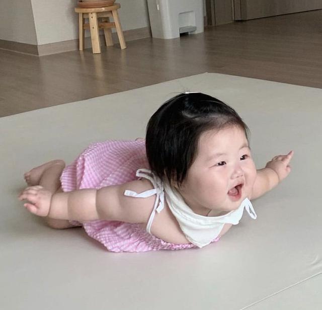 Những em bé được ông bà khen “số giàu có” thường có đặc điểm này - Ảnh 5.