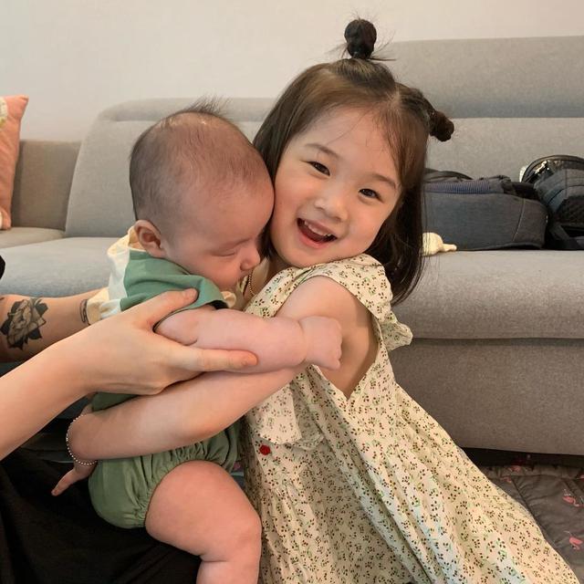 Gia đình có từ 2 con hãy giữ vững 5 nguyên tắc này nếu muôn các con yêu thương nhau - Ảnh 4.