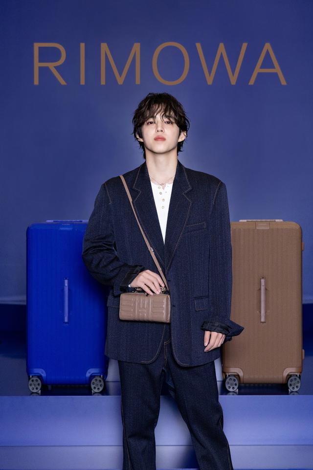 Quang H&ugrave;ng MasterD đứng giữa d&agrave;n nam thần ch&acirc;u &Aacute; tại Seoul - Ảnh 2.