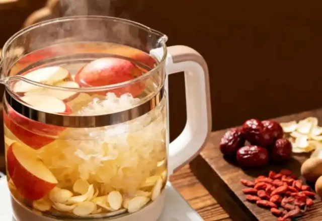 Hãy ăn một quả táo nấu chín mỗi ngày trong một tháng, và bạn sẽ trải nghiệm một vài điều bất ngờ thú vị - Ảnh 4.