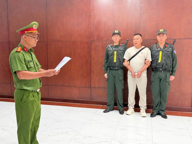 Mối quan hệ làm ăn giữa Tôn Bằng và Hằng Du Mục - Ảnh 1.