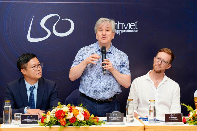 Nhạc trưởng hơn 20 năm dẫn dắt Nhà hát Opera Hoàng gia Anh cùng dàn nhạc London trình diễn tại Hà Nội - Ảnh 5. Nhạc trưởng hơn 20 năm dẫn dắt Nhà hát Opera Hoàng gia Anh cùng dàn nhạc London trình diễn tại Hà Nội - Ảnh 5.