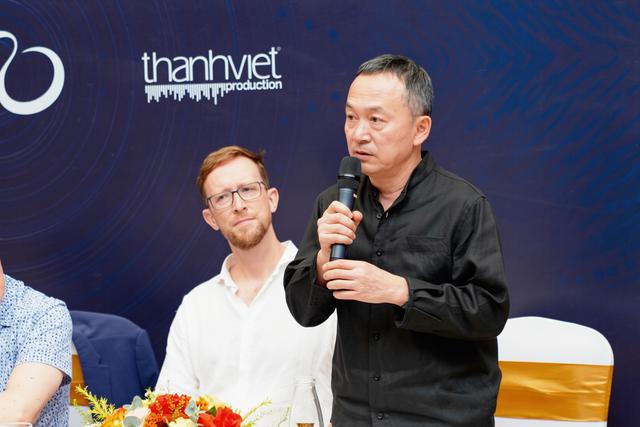 Nhạc trưởng hơn 20 năm dẫn dắt Nhà hát Opera Hoàng gia Anh cùng dàn nhạc London trình diễn tại Hà Nội - Ảnh 2. Nhạc trưởng hơn 20 năm dẫn dắt Nhà hát Opera Hoàng gia Anh cùng dàn nhạc London trình diễn tại Hà Nội - Ảnh 2.