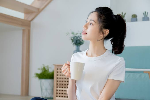 Chế độ ăn “ 962 ” cho phụ nữ 35 - 40 tuổi giúp giữ dáng và ngừa tăng cân hiệu quả - Ảnh 2. Chế độ ăn “ 962 ” cho phụ nữ 35 - 40 tuổi giúp giữ dáng và ngừa tăng cân hiệu quả - Ảnh 2.