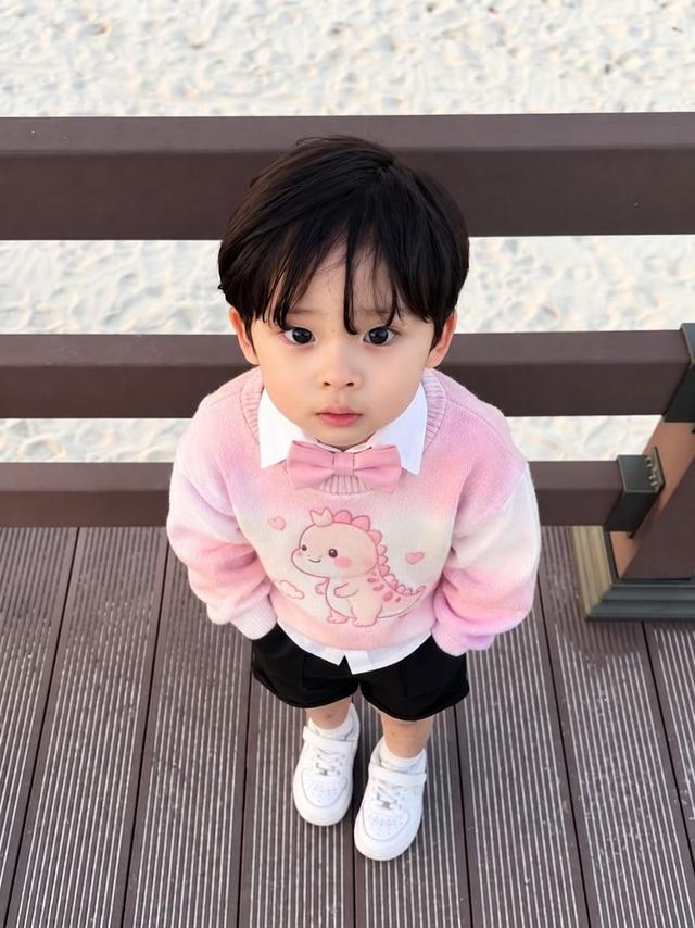 Những đứa trẻ được nuôi dạy đàng hoàng thường có 5 đặc điểm này - Ảnh 1.