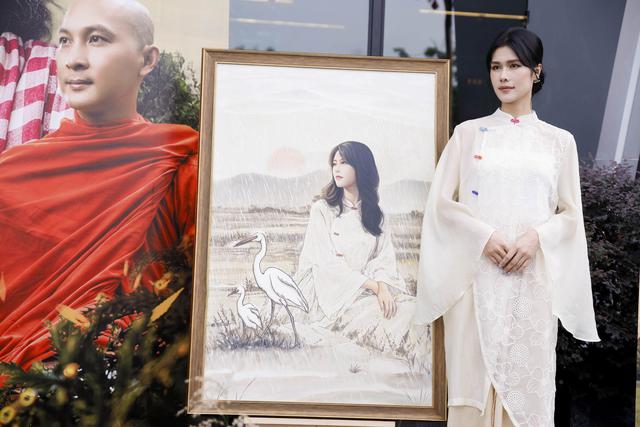 Phúc Anh lần đầu làm đạo diễn, kể chuyện người mẹ nuôi 4 con một mình - Ảnh 4.