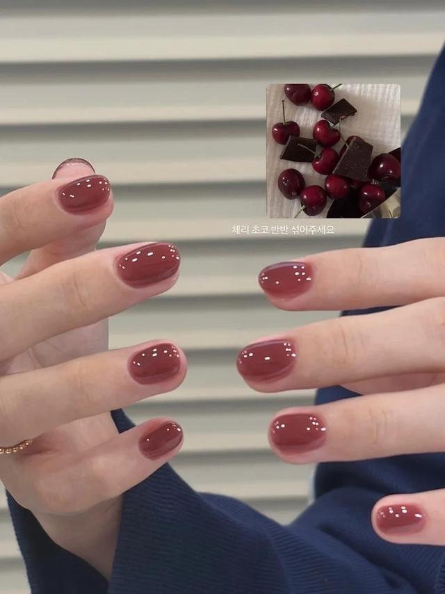 5 kiểu nail màu quả mọng