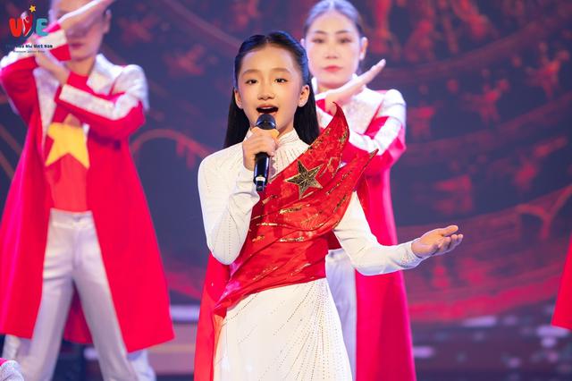 Chi&ecirc;u Thư: Sao nh&iacute; đa zi năng chuy&ecirc;n 