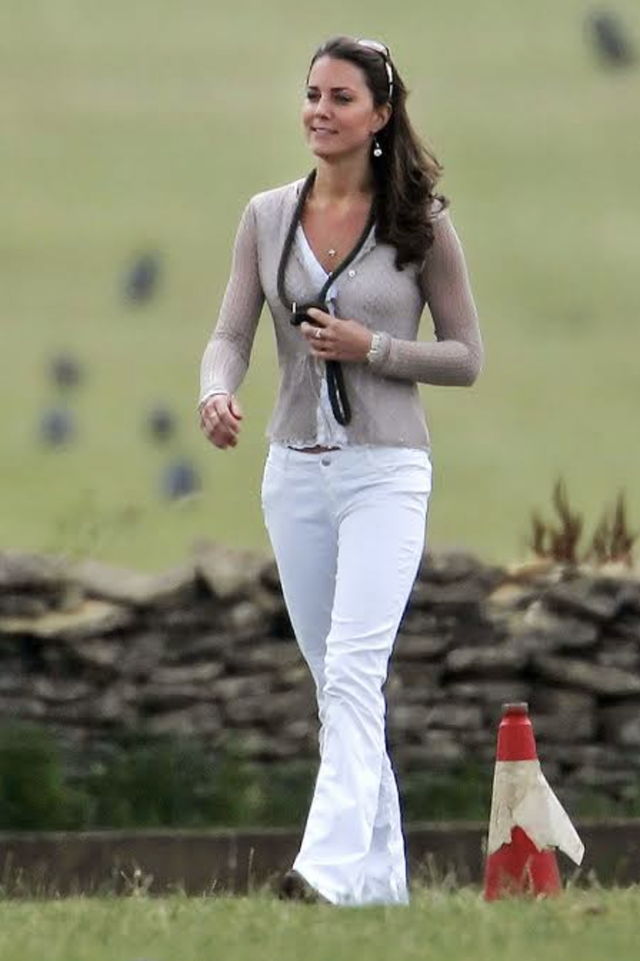 Qu&aacute; khứ &iacute;t ai biết của Vương phi Kate Middleton trước khi trở th&agrave;nh biểu tượng Ho&agrave;ng gia - Ảnh 2.