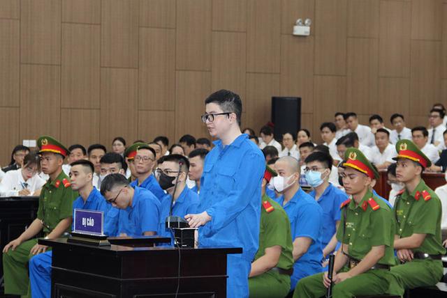 Cựu công an Phạm Trường Sơn khai nhận 96 triệu đồng mỗi tháng từ Mr Pips - Ảnh 1. Cựu công an Phạm Trường Sơn khai nhận 96 triệu đồng mỗi tháng từ Mr Pips - Ảnh 1.
