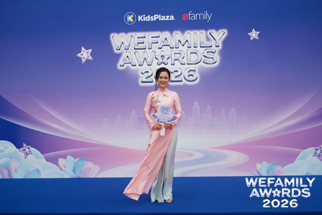 Thảm đỏ WeFamily Awards 2026: Vợ chồng ca sĩ Đăng Khôi - Thủy Anh, ca sĩ Ngọc Khuê, NSƯT Chiều Xuân và nhiều sao Việt cùng