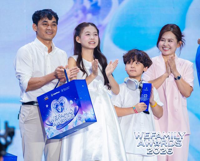 Ali Thục Phương - Ảnh 2.